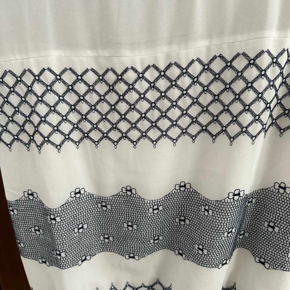 Ann Taylor Elegant women’s blouse. - Picture 5 of 8